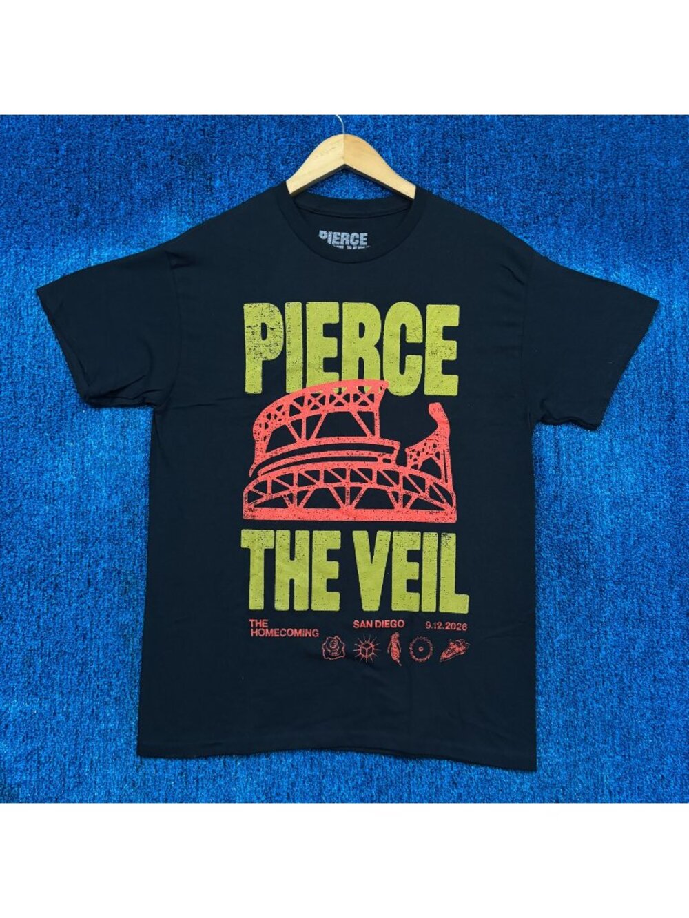 Pierce the Veil I Cant Hear Your Tour The Homecoming Tee M